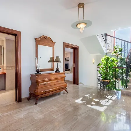 Es Turrio By Mallorca House Rent Villa